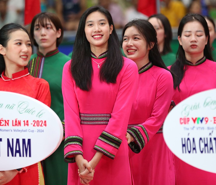 Là cây chuyền chính trong đội trẻ Kinh Bắc Bắc Ninh, Vân Hà cùng đội bóng này giành ngôi á quân giải trẻ quốc gia 2022 và hạng 3 giải trẻ quốc gia năm 2023. Hiện tại, Vân Hà đã vươn lên trở thành sự lựa chọn hàng đầu trong đội hình chính của đội bóng Kinh Bắc.