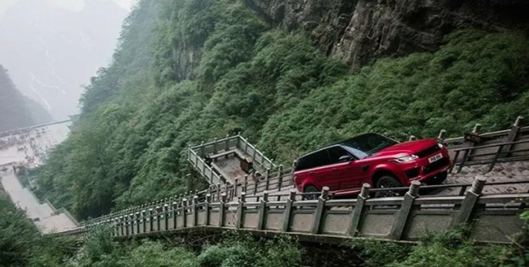 Khám phá vẻ đẹp hùng vĩ của Thiên Môn Sơn - 2