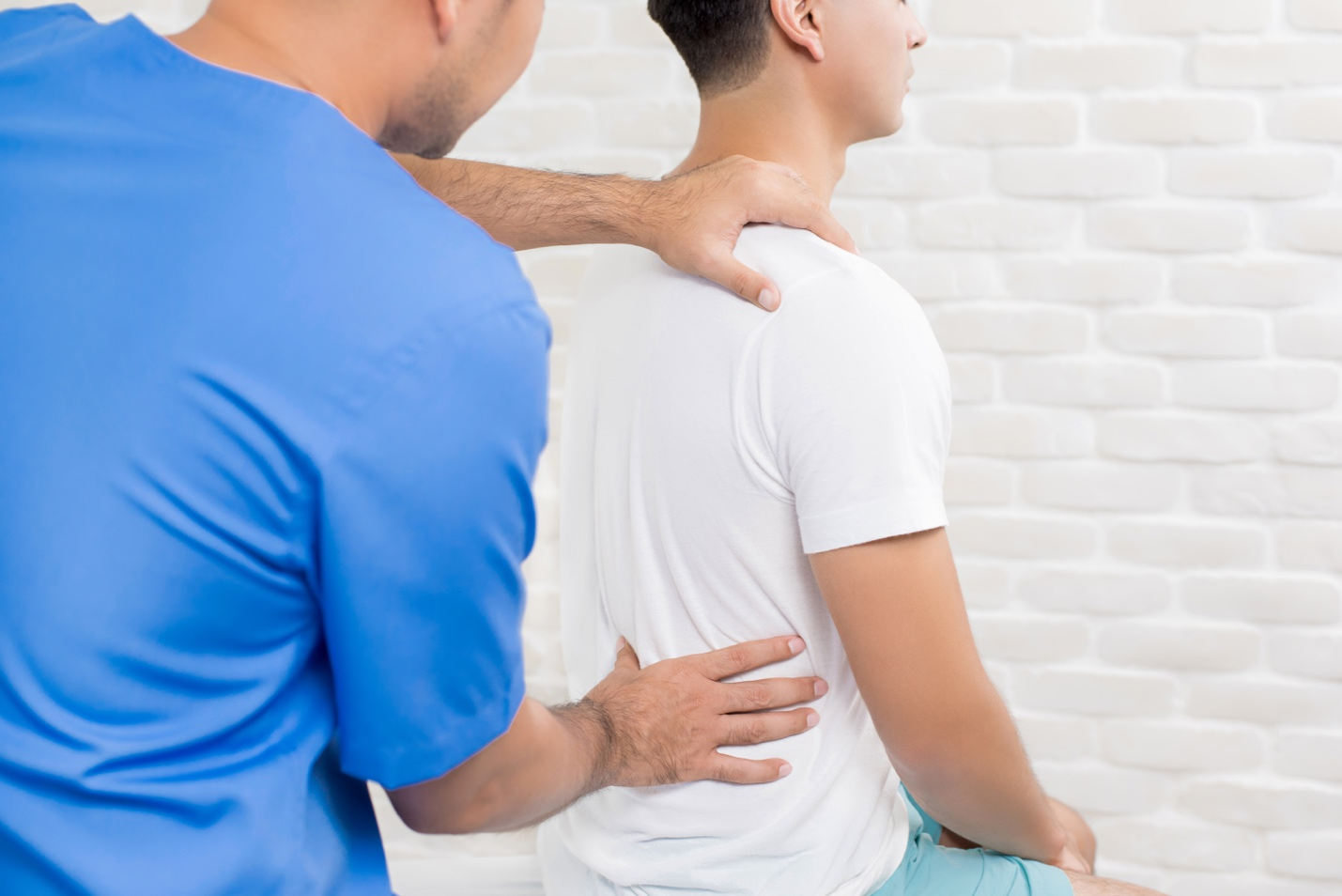 Massage cũng là cách để giảm đau cơ hiệu quả. (Ảnh shutterstock)