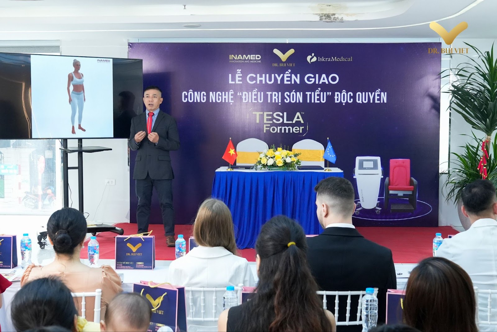 Đại diện đối tác INAMED giới thiệu công nghệ “Điều trị són tiểu” Tesla Former&nbsp;