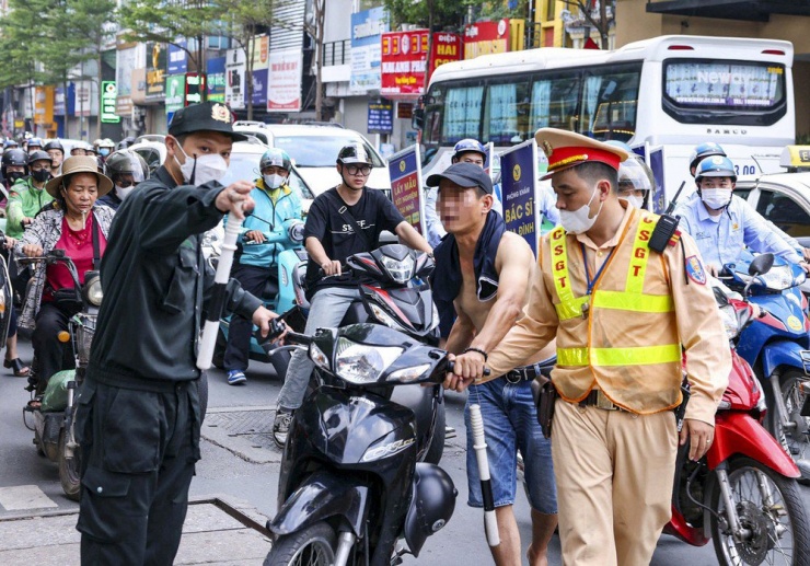 5 tổ công tác đặc biệt Công an Hà Nội trong ngày đầu làm nhiệm vụ - 5