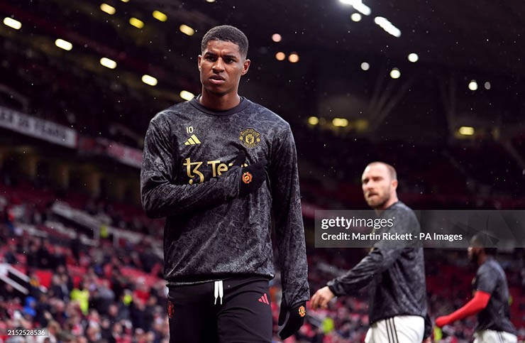 Ngán ngẩm Rashford tranh cãi với CĐV MU, "cay mũi" ngồi dự bị - 5