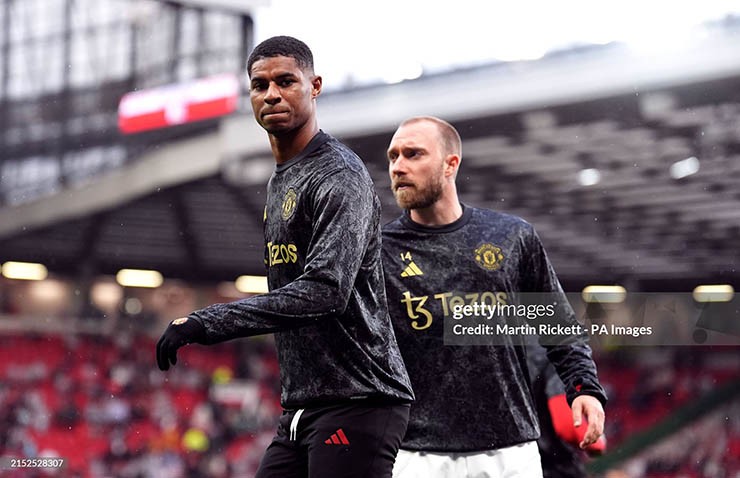 Ngán ngẩm Rashford tranh cãi với CĐV MU, "cay mũi" ngồi dự bị - 7