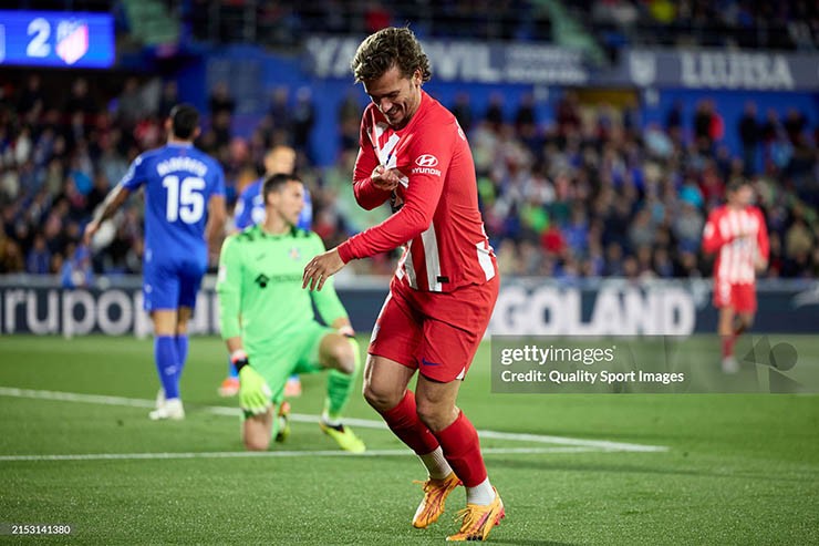 Griezmann lập hat-trick ấn tượng