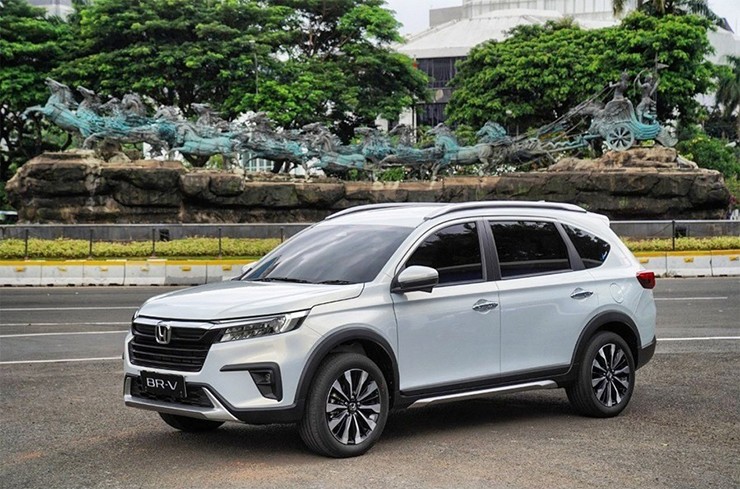 Giá xe Honda BR-V niêm yết và lăn bánh tháng 5/2024 - 1