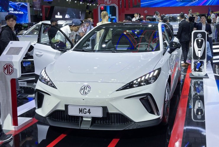 MG chốt ngày ra mắt xe điện MG4 EV tại Việt Nam - 1