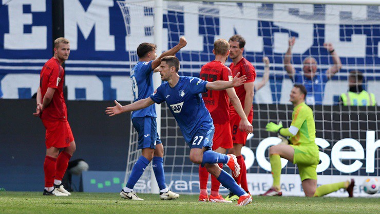 Bayern Munich thua ngược&nbsp;Hoffenheim