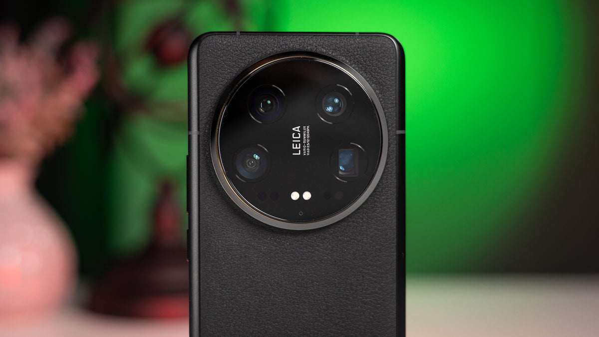 Cận cảnh cụm camera sau của Xiaomi 14 Ultra.