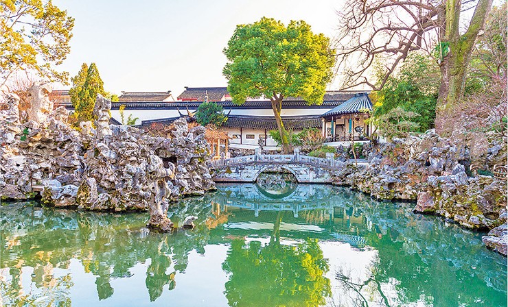 &#34;Sư tử lâm&#34; là một trong những tư gia nhà họ Bối, hiện đã mở cửa đón khách tham quan và trở thành điểm đến nổi tiếng ở Tô Châu.
