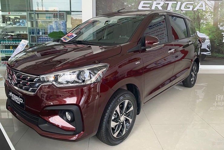 Suzuki giảm giá mạnh tay đòng xe Ertiga Hybrid, giá bán từ 449 triệu đồng - 3