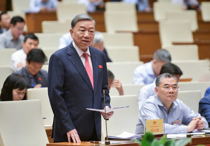 Bộ trưởng Công an, đại tướng Tô Lâm trả lời chất vấn trước Quốc hội, tháng 11/2023. Ảnh: Media Quốc hội