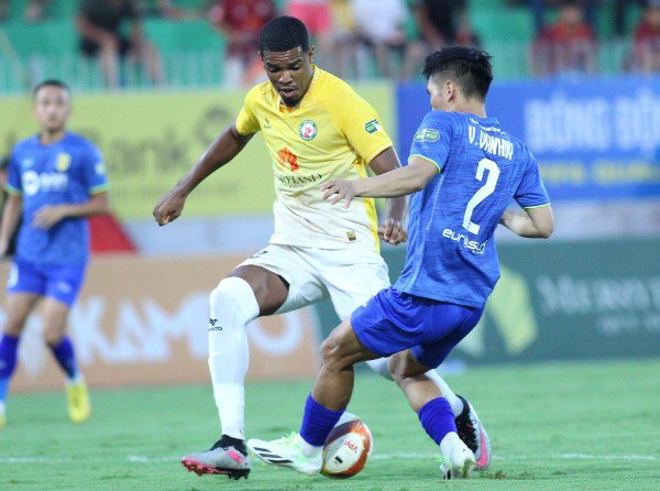 Trực tiếp bóng đá Bình Định - SLNA: Thế trận bế tắc (V-League) (Hết giờ) - 2