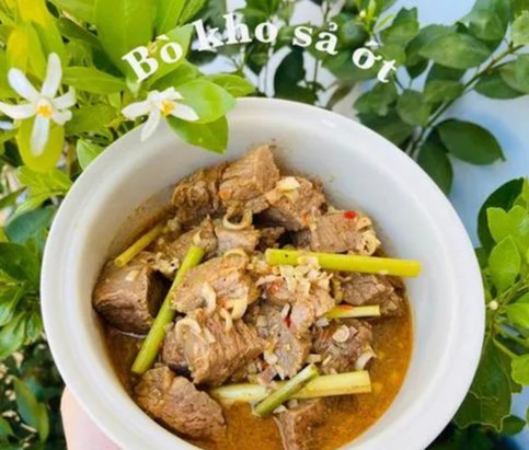 Bò kho sả ớt.