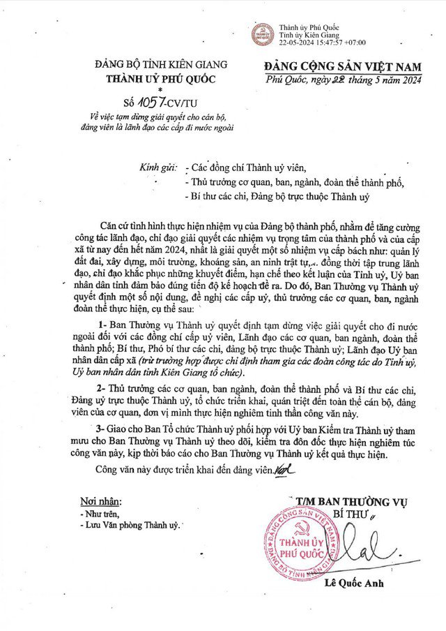 Văn bản về việc tạm dừng giải quyết cho cán bộ đi nước ngoài của Thành ủy Phú Quốc ngày 22-5