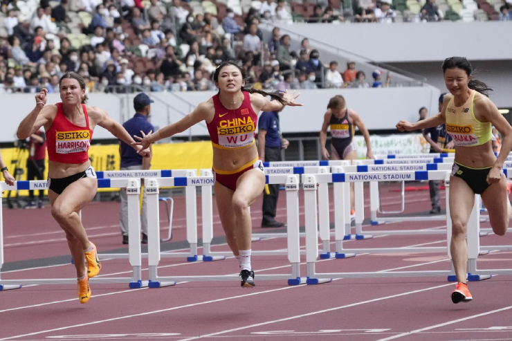 Yanni giành chức vô địch Tokyo Gold Grand Prix hôm 19/5