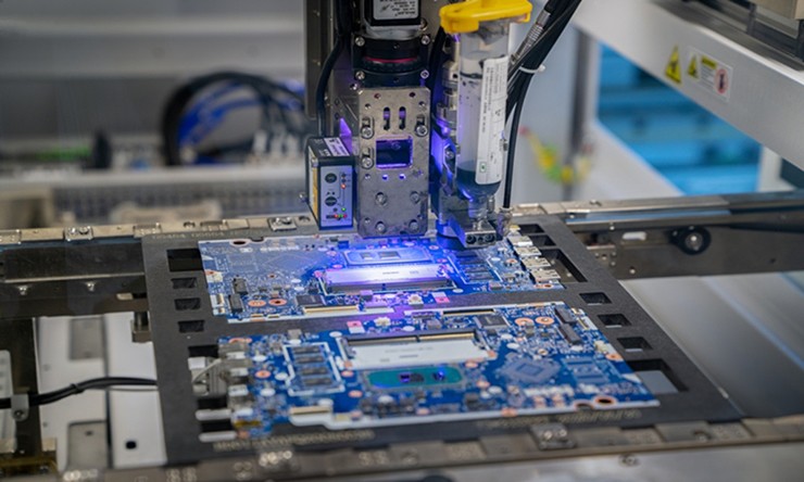 Photolithography is the technology that produces the most advanced chips today.