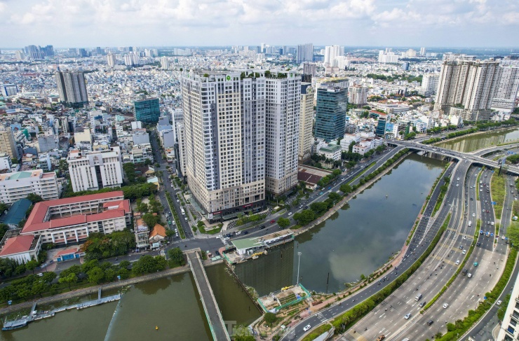 Tuy nhiên, do dự án đang bị thanh tra nên các hộ dân mua căn hộ tại đây vẫn chưa được cấp giấy chứng nhận quyền sử dụng đất, quyền sở hữu nhà ở gắn liền với đất.