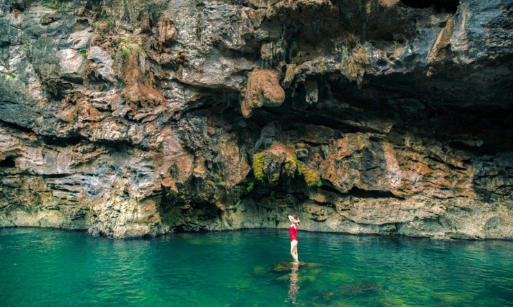 Khung cảnh bên ngoài hung Thoòng.