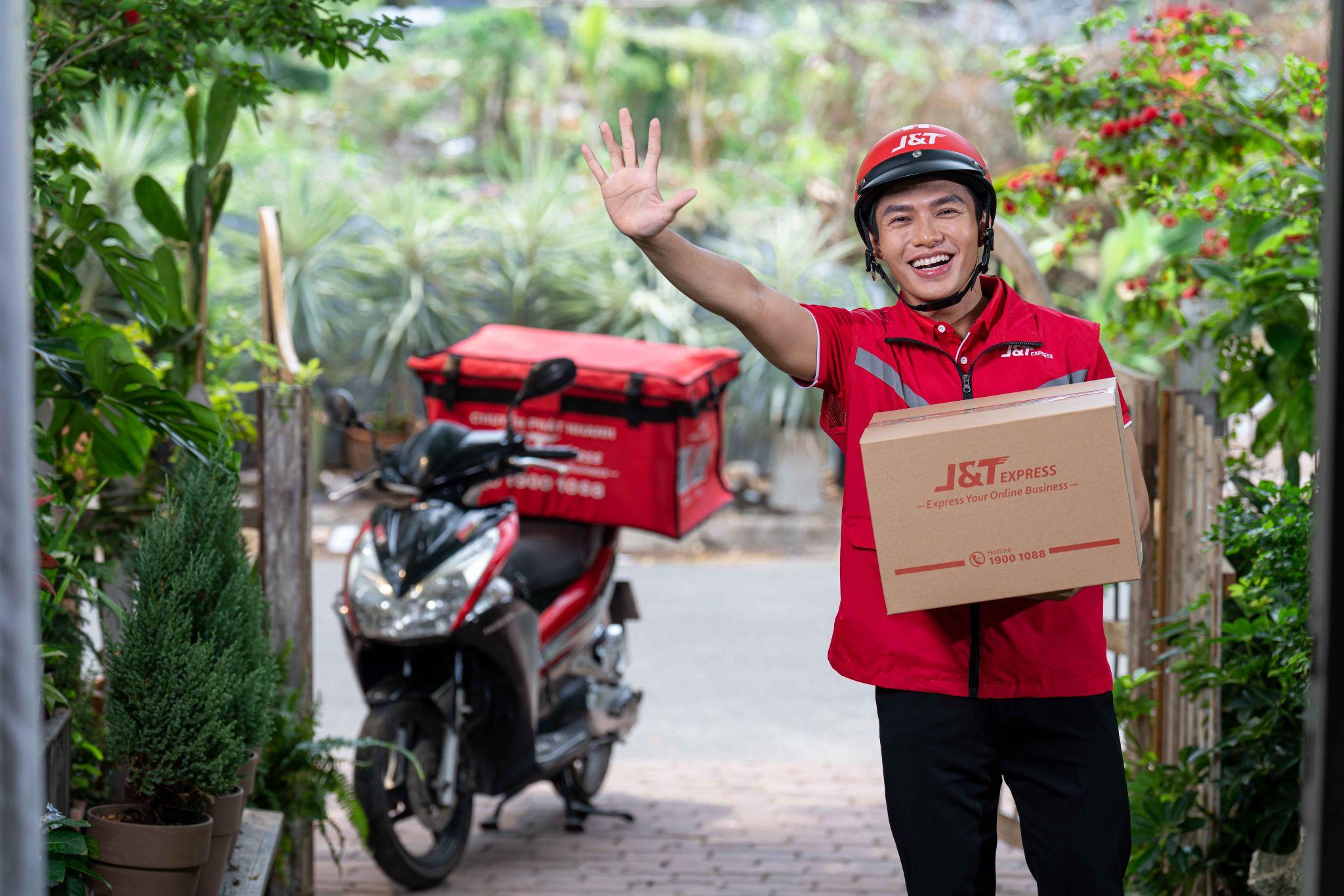 J&amp;T Express là thương hiệu duy nhất đạt 100% thời gian toàn trình cam kết. Ảnh: Hoàng Lê.