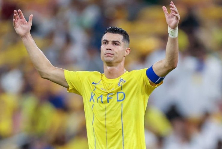 Ronaldo lại lỡ hẹn đăng quang cùng Al Nassr