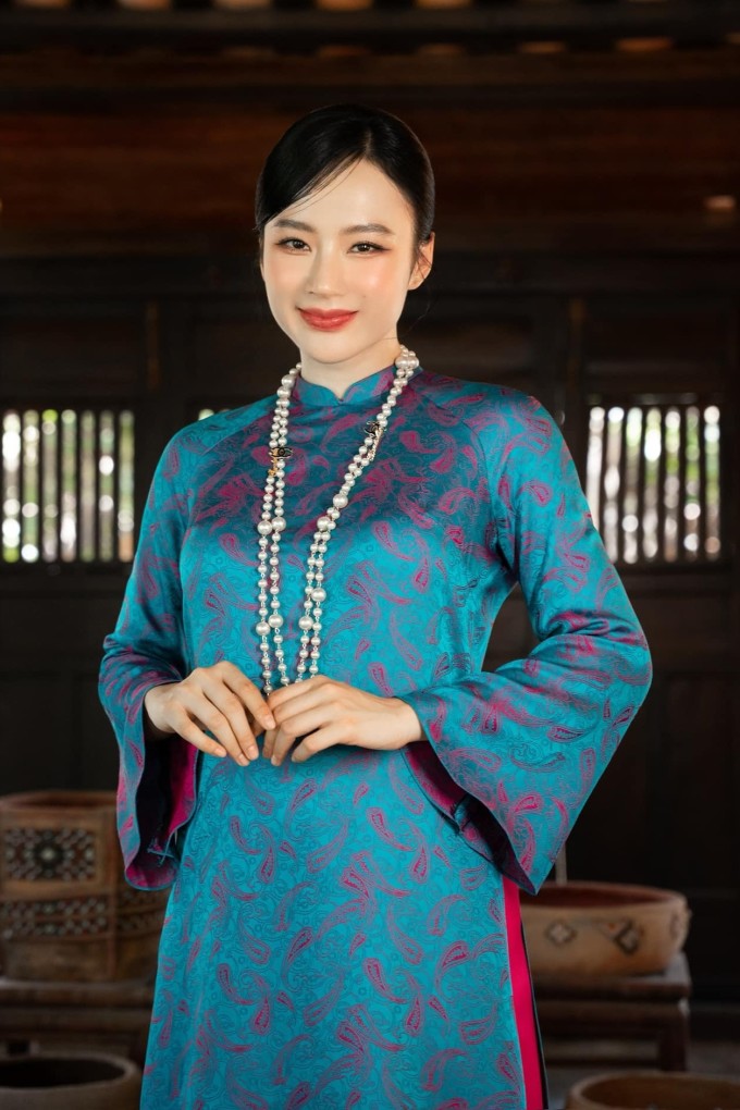 Angela Phương Trinh gây ồn ào vì "lộng ngôn"