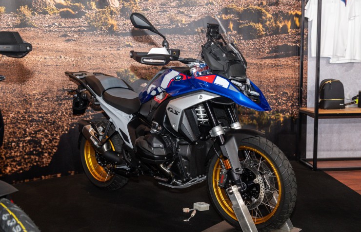 Siêu môtô 2024 BMW Motorrad R1300GS trình làng, giá hơn 756 triệu đồng