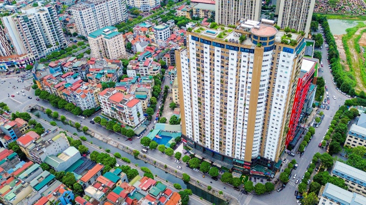 Tòa chung cư Thăng Long Tower (phường Yên Hòa, quận Cầu Giấy) vi phạm PCCC tại tầng kỹ thuật và bị xử phạt 80 triệu đồng