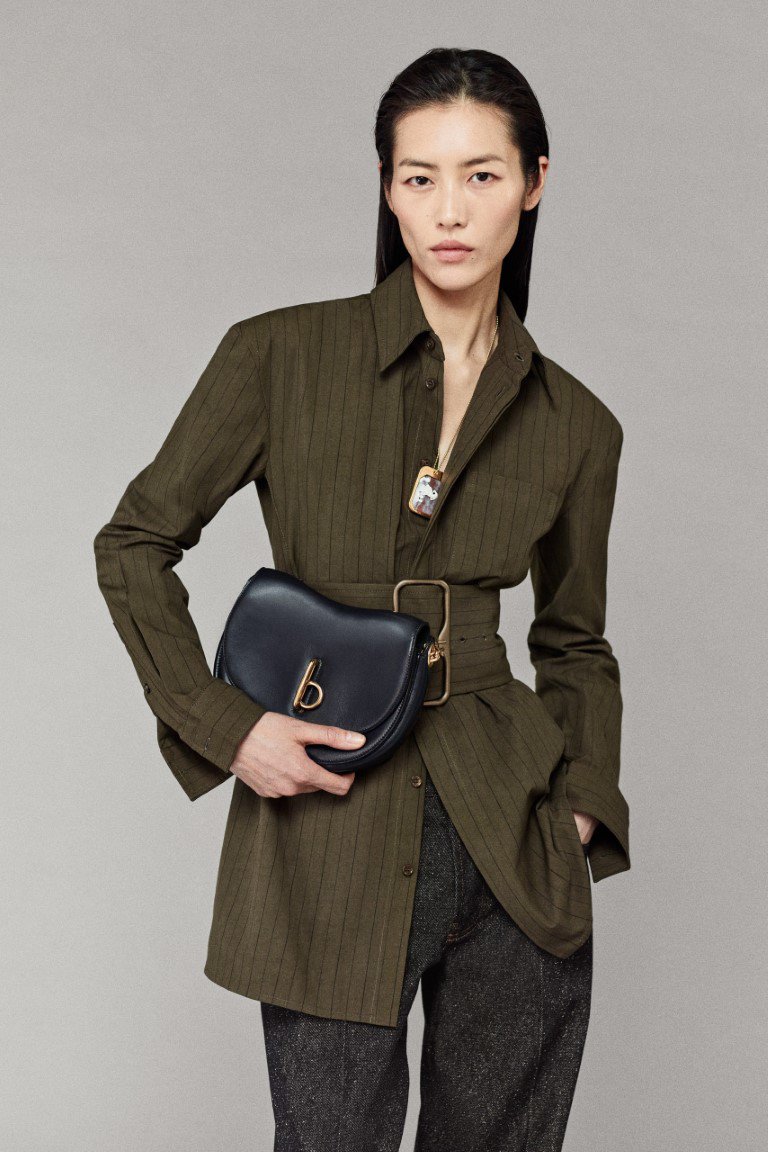 Burberry đậm phong cách mùa xuân nước Anh - 4