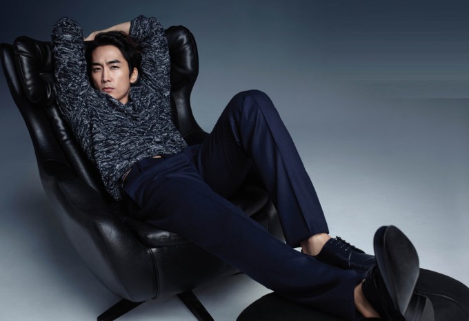 Song Seung Hun trên Elle. Ảnh: Elle