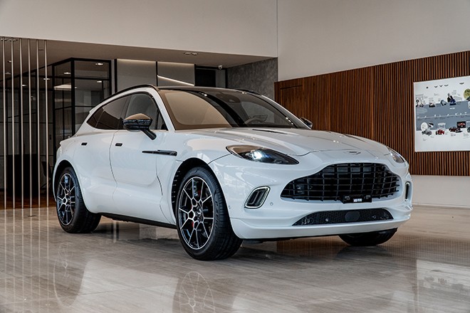 Siêu SUV Aston Martin DBX bị triệu hồi trên toàn cầu - 1