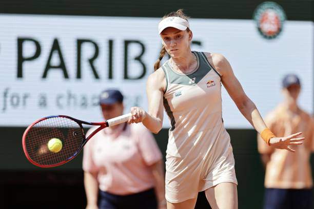 Rybakina đang tiến khá vững chắc tại Roland Garros