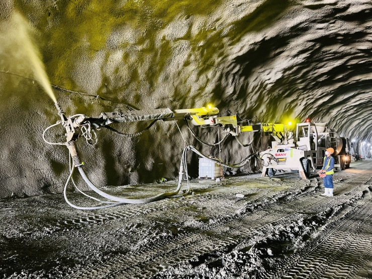 Cận cảnh thi công hầm xuyên núi dài nhất dự án cao tốc Bắc Nam - 6