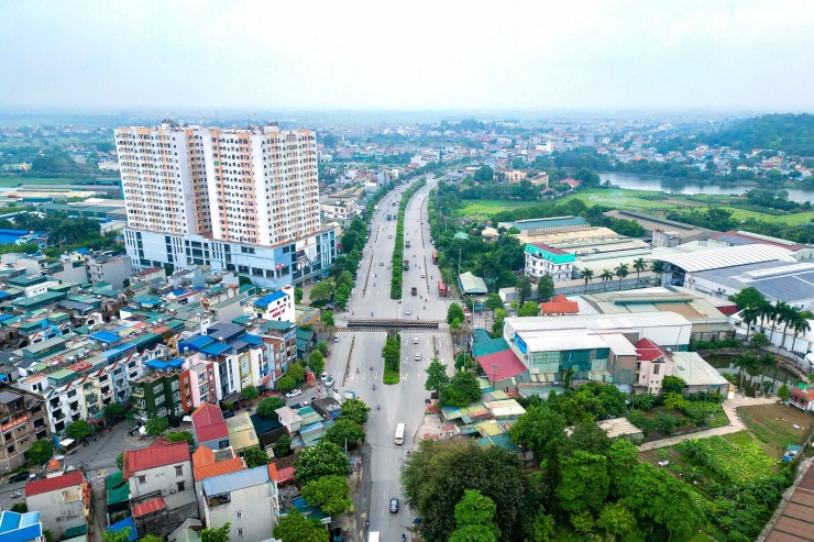 Dự án cải tạo, nâng cấp QL6 có chiều dài 21,7 km, bắt đầu từ nút giao Ba La (quận Hà Đông) đến thị trấn Xuân Mai (huyện Chương Mỹ), tiếp giáp với huyện Lương Sơn (tỉnh Hòa Bình)