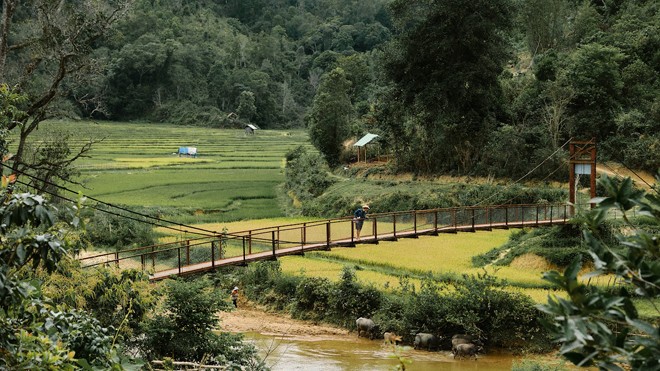 Minh Đức cảm nhận được vẻ đẹp bình yên của Măng Đen