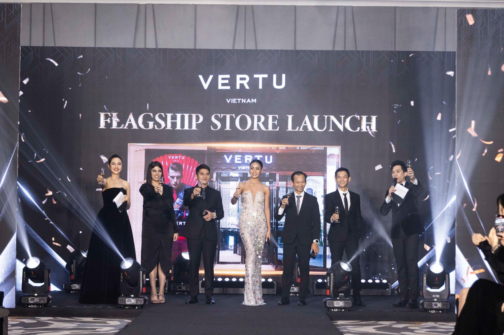 Vertu Việt Nam ra mắt Metavertu 2, công bố đại sứ và khai trương Flagship Store thứ 2 tại TP. HCM.