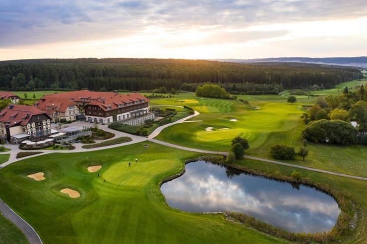 Truyền thông Anh cho biết, đương kim Á quân EURO sẽ đóng quân tại khu nghỉ dưỡng 5 sao Weimarer Land Golf and Spa trong mùa EURO 2024.
