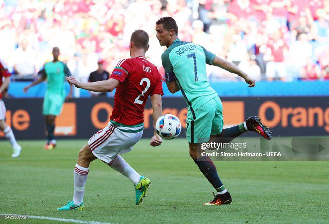 EURO 2016: Dấu ấn của Ronaldo - 3