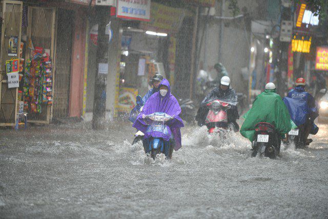 Đêm nay (14/6), các tỉnh miền núi phía Bắc sẽ có mưa rất lớn.