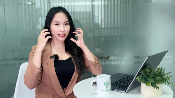 Cô Amy (trainer trung tâm luyện thi PTE Helper)