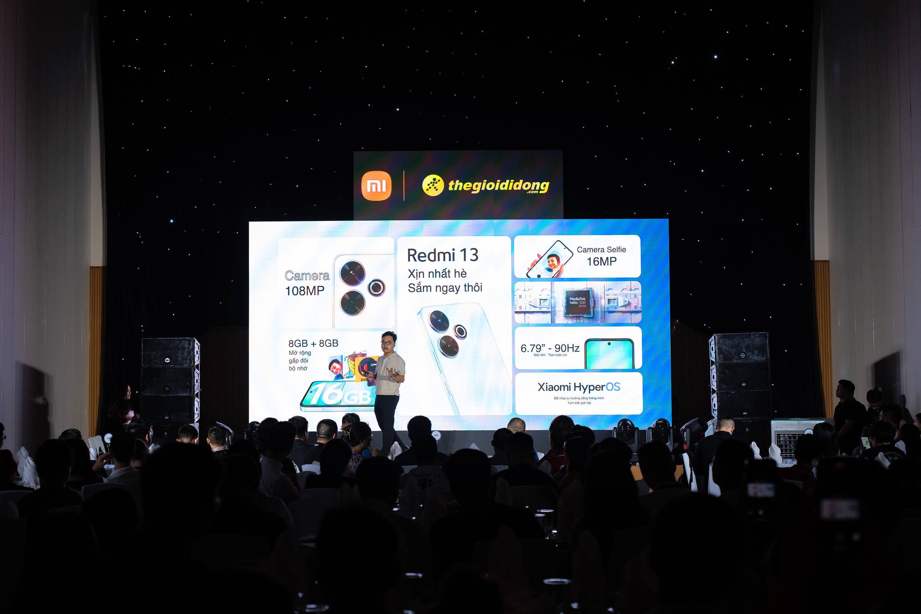 Lễ phát động bán hàng Redmi 13 ngày 13/6 là một sự kiện rất quan trọng, đánh dấu mạnh mẽ cho sự hợp tác chặt chẽ của Thế Giới Di Động và Xiaomi trong suốt nhiều năm qua