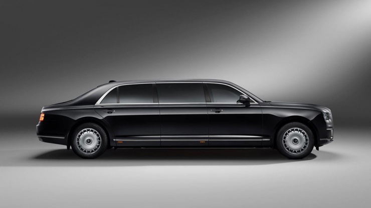 Cận cảnh chiếc limousine bọc thép thường được Tổng thống Putin mang theo khi công du nước ngoài - 3