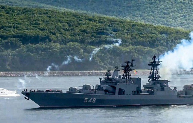 Hải quân Nga tập trận với 40 tàu chiến - 1