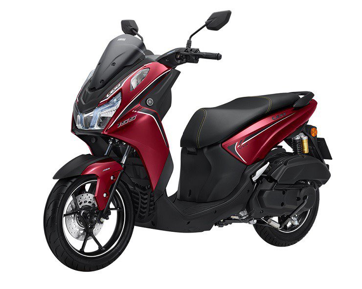 Yamaha LEXI 155 VVA giá 48,5 triệu đồng, so kè Honda Vario 160 - 1