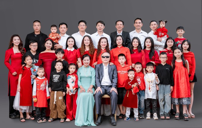 Đại gia đình của ông Lương