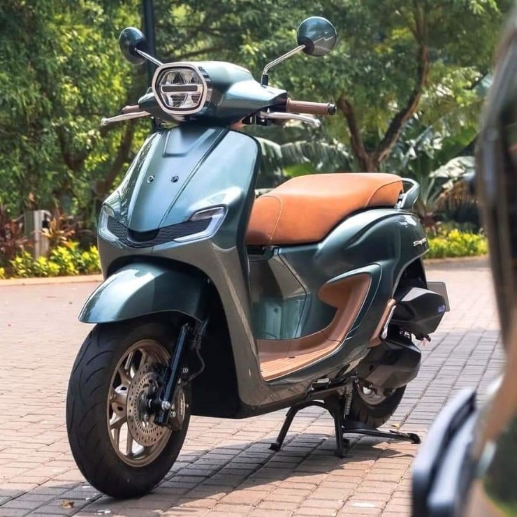 Honda Stylo 160 giảm 5 triệu đồng sau 2 tuần về Việt Nam - 1