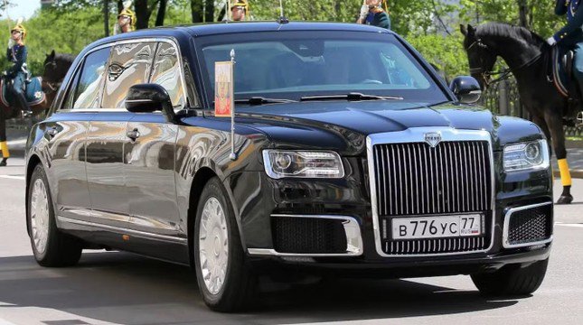 Một chiếc limousine Aurus do Nga sản xuất.