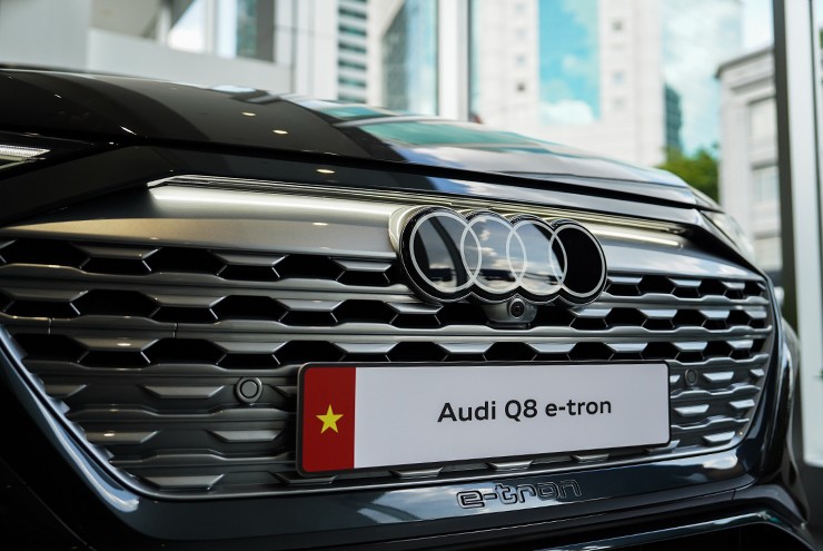 Audi Q8 e-tron ra mắt tại Việt Nam, giá bán tốt nhất phân khúc từ 3,8 tỷ đồng - 7