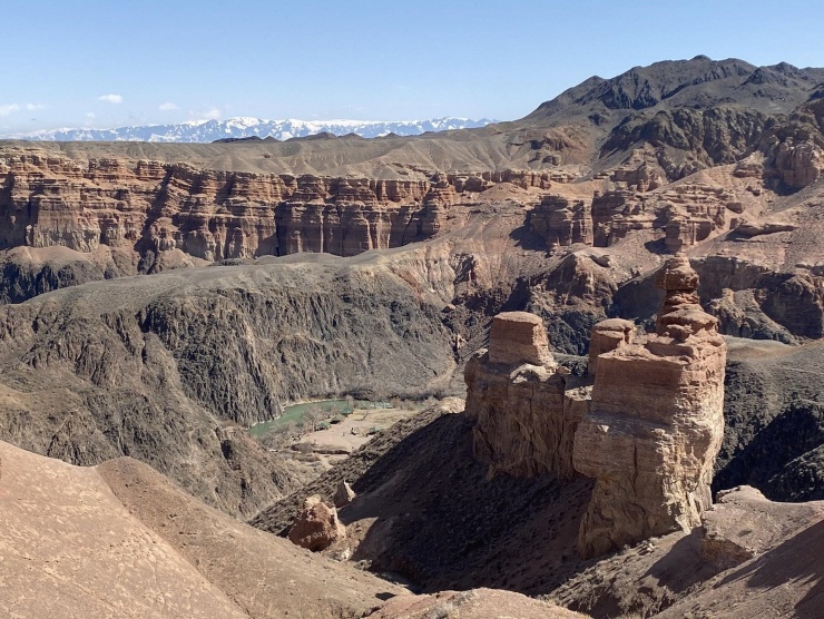 Charyn Canyon được xem là Grand Canyon của châu Á với quy mô nhỏ hơn