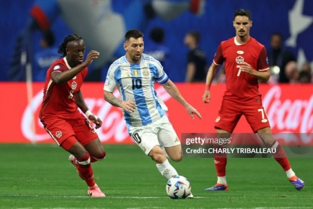 Video bóng đá Argentina - Canada: Messi ghi dấu ấn, khởi đầu thuận lợi (Copa America)