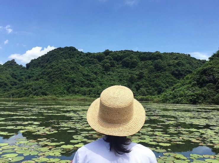 Hồ Quan Sơn góc nào cũng thấy đẹp.